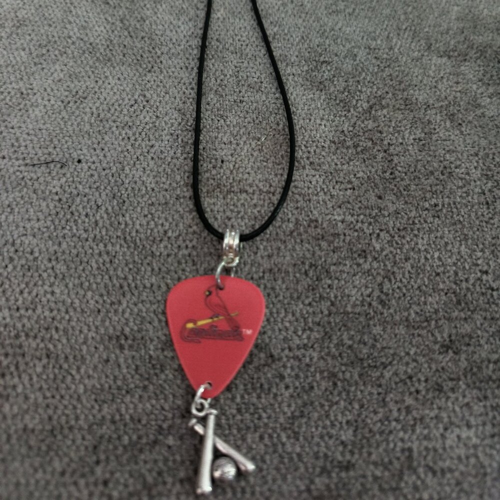Women's ST. LOUIS CARDINALS GUITAR PICK NECKLACE